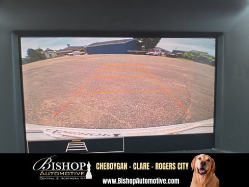 Used 2024 GMC Terrain SLE w/ LPO, Floor Liner Package FWD image 24