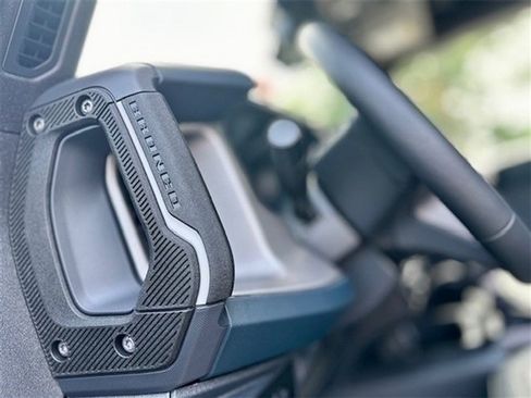 New 2024 Ford Bronco Outer Banks w/ Sasquatch Package image 10