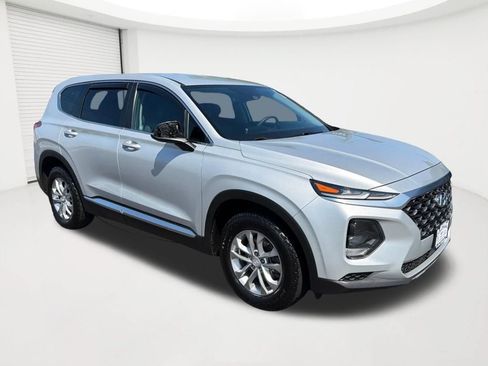 Used 2020 Hyundai Santa Fe SE AWD/4WD image 3