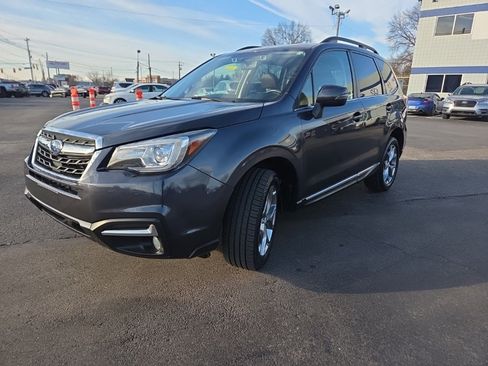 Used 2018 Subaru Forester 2.5i Touring w/ Popular Package #3B image 3