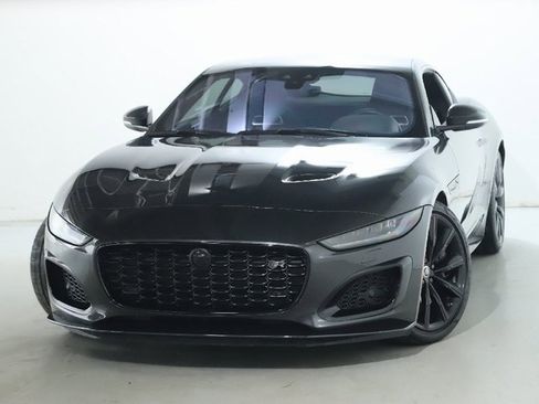 Used 2024 Jaguar F-TYPE R image 3