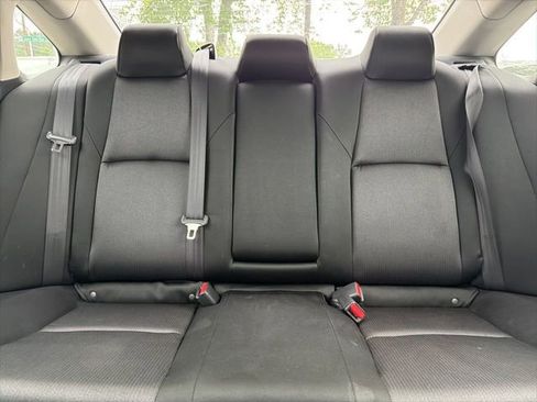 Used 2019 Honda Accord LX image 28