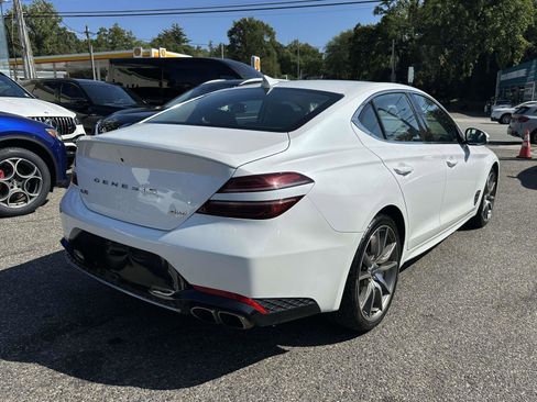 Used 2023 Genesis G70 2.0T image 3