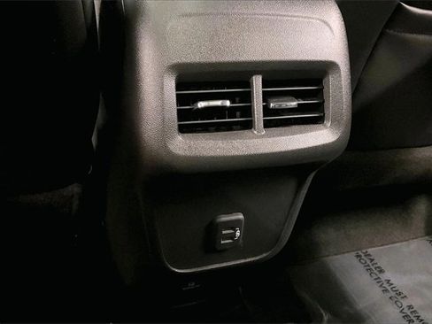 Used 2022 Chevrolet Equinox RS w/ RS Leather Package image 29