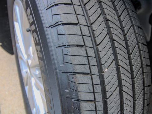 Used 2025 Ford Escape Active FWD image 6