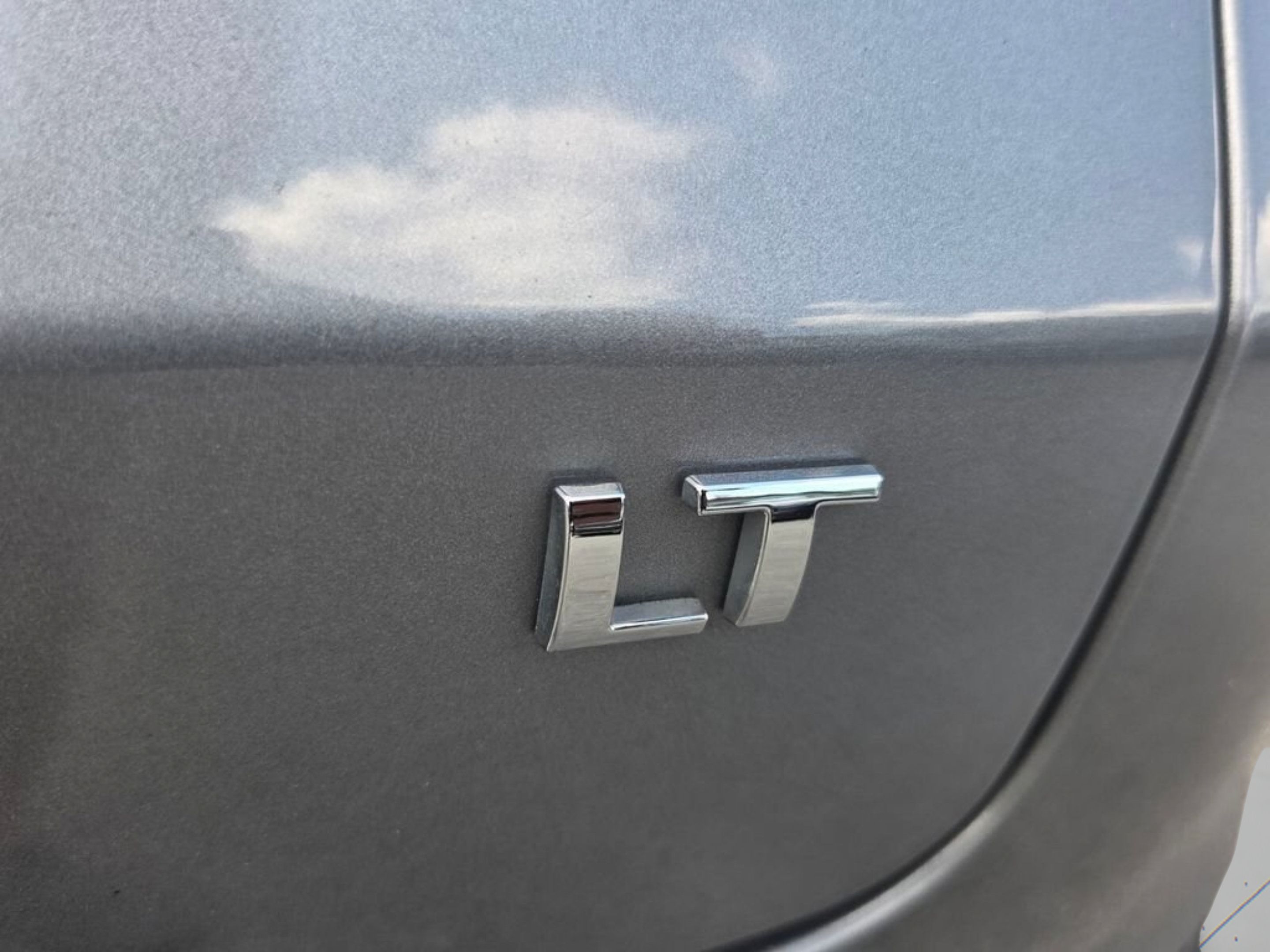 Used 2023 Chevrolet TrailBlazer LT FWD image 16