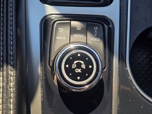 Used 2019 Nissan Maxima 3.5 SV w/ Floor Mat Group FWD image 34