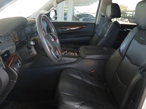 Used 2015 Cadillac Escalade Premium image 8