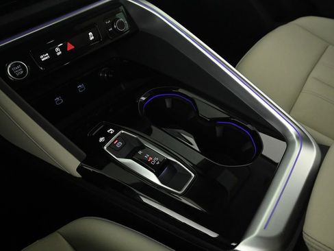 New 2025 Audi Q5 Premium image 19