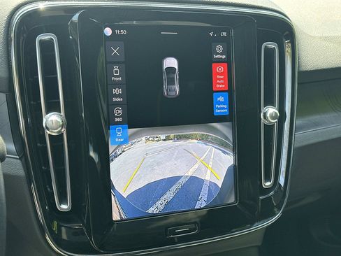 Certified 2023 Volvo C40 P8 Recharge Plus AWD/4WD image 13