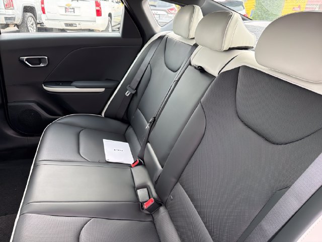 New 2027 Kia K4 GT-Line FWD image 22