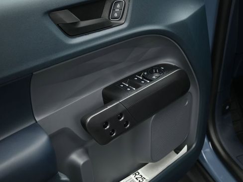 New 2025 Ford Maverick XLT w/ XLT Luxury Package image 9