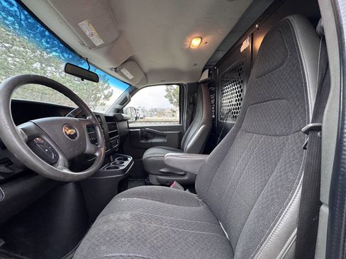 Used 2019 Chevrolet Express 2500 2500 3dr Cargo Van w/ Driver Convenience Package image 8
