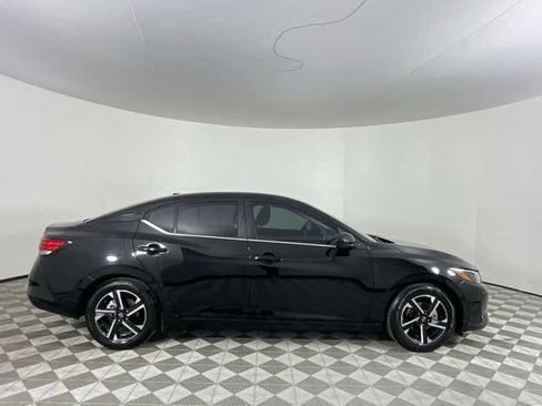 Used 2024 Nissan Sentra SV FWD image 4
