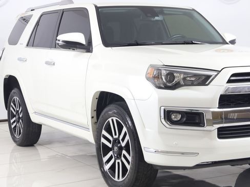 Used 2023 Toyota 4Runner Limited AWD/4WD image 38