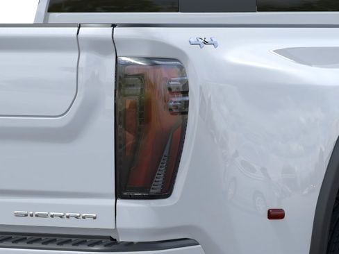 New 2026 GMC Sierra 3500 Denali Ultimate w/ LPO, Black Badging Package AWD/4WD image 11