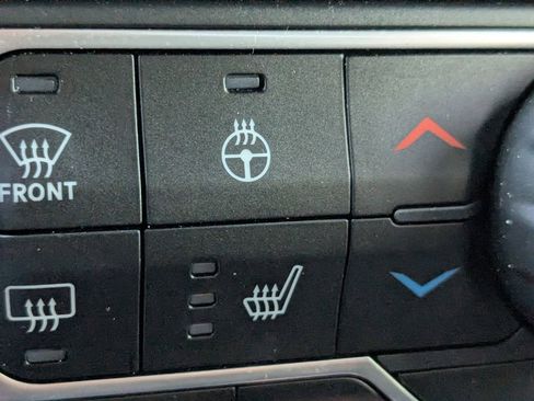 Used 2024 Jeep Wrangler Unlimited Rubicon w/ Safety Group image 22