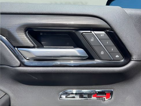New 2026 GMC Sierra 1500 AT4 w/ AT4 Premium Package AWD/4WD image 10