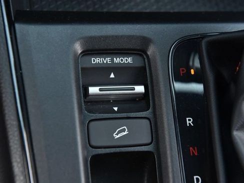 Used 2025 Honda CR-V Sport image 17
