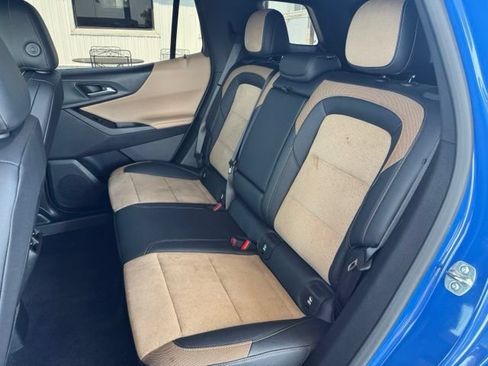 Used 2025 Chevrolet Equinox ACTIV w/ Safety and Technology Package FWD image 21