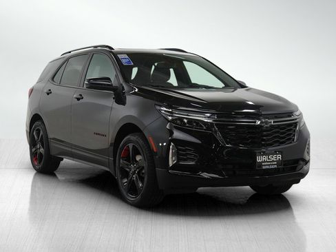 Used 2023 Chevrolet Equinox Premier image 7