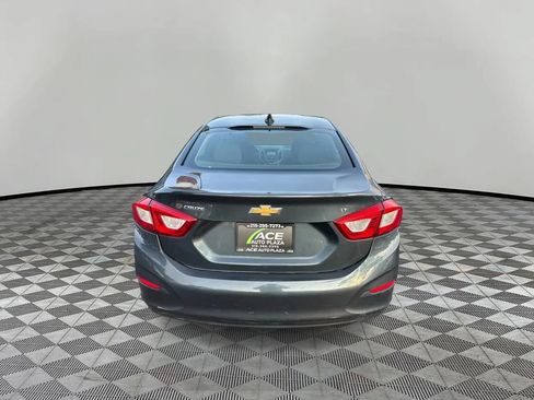 Used 2018 Chevrolet Cruze LT FWD image 6