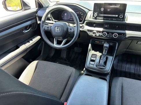 Used 2023 Honda CR-V EX image 14