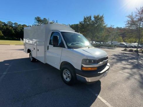 New 2025 Chevrolet Express 3500 Work Van w/ Power Convenience Package image 7