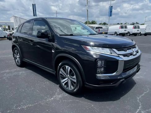 Used 2025 Mitsubishi Outlander Sport AWD image 2