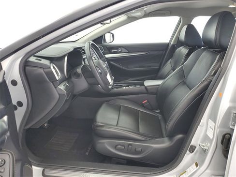 Used 2023 Nissan Maxima SV w/ Floor Mat Group image 18