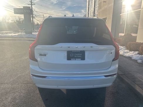 Used 2025 Volvo XC90 B6 Plus image 4