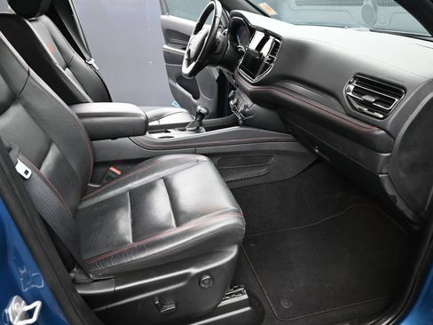 Used 2025 Dodge Durango GT AWD/4WD image 32