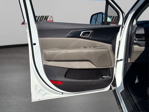 New 2026 Kia Carnival FWD image 14