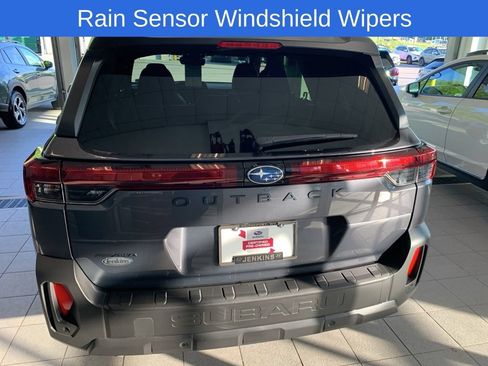 Used 2026 Subaru Outback Premium AWD/4WD image 15