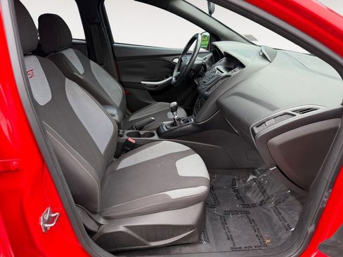 Used 2013 Ford Focus ST FWD image 14