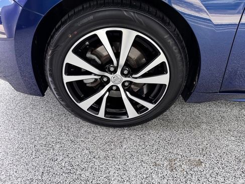 Used 2018 Nissan Maxima 3.5 SV FWD image 10