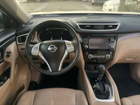 Used 2016 Nissan Rogue SL w/ SL Premium Package FWD image 17