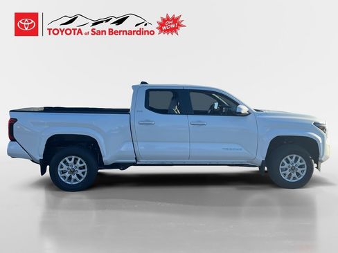 New 2025 Toyota Tacoma SR5 image 6
