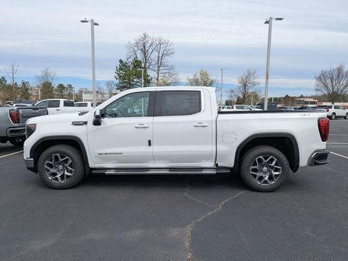 New 2026 GMC Sierra 1500 SLE w/ X31 Off-Road Package image 5