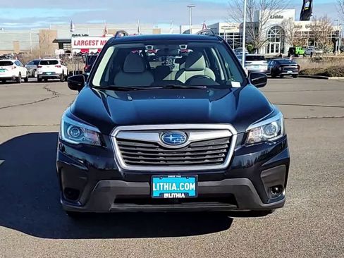 Used 2020 Subaru Forester Premium image 3
