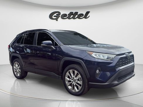 Used 2020 Toyota RAV4 XLE Premium AWD/4WD image 3