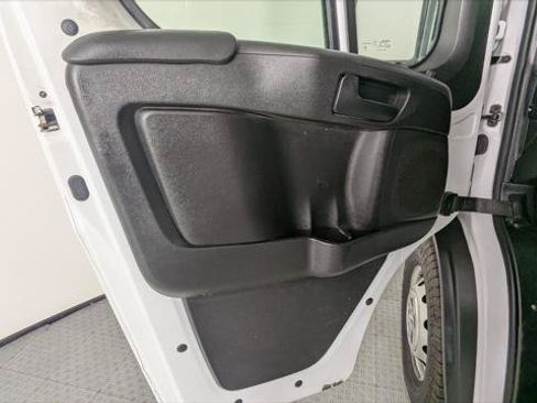 Used 2023 RAM ProMaster 2500 FWD image 11