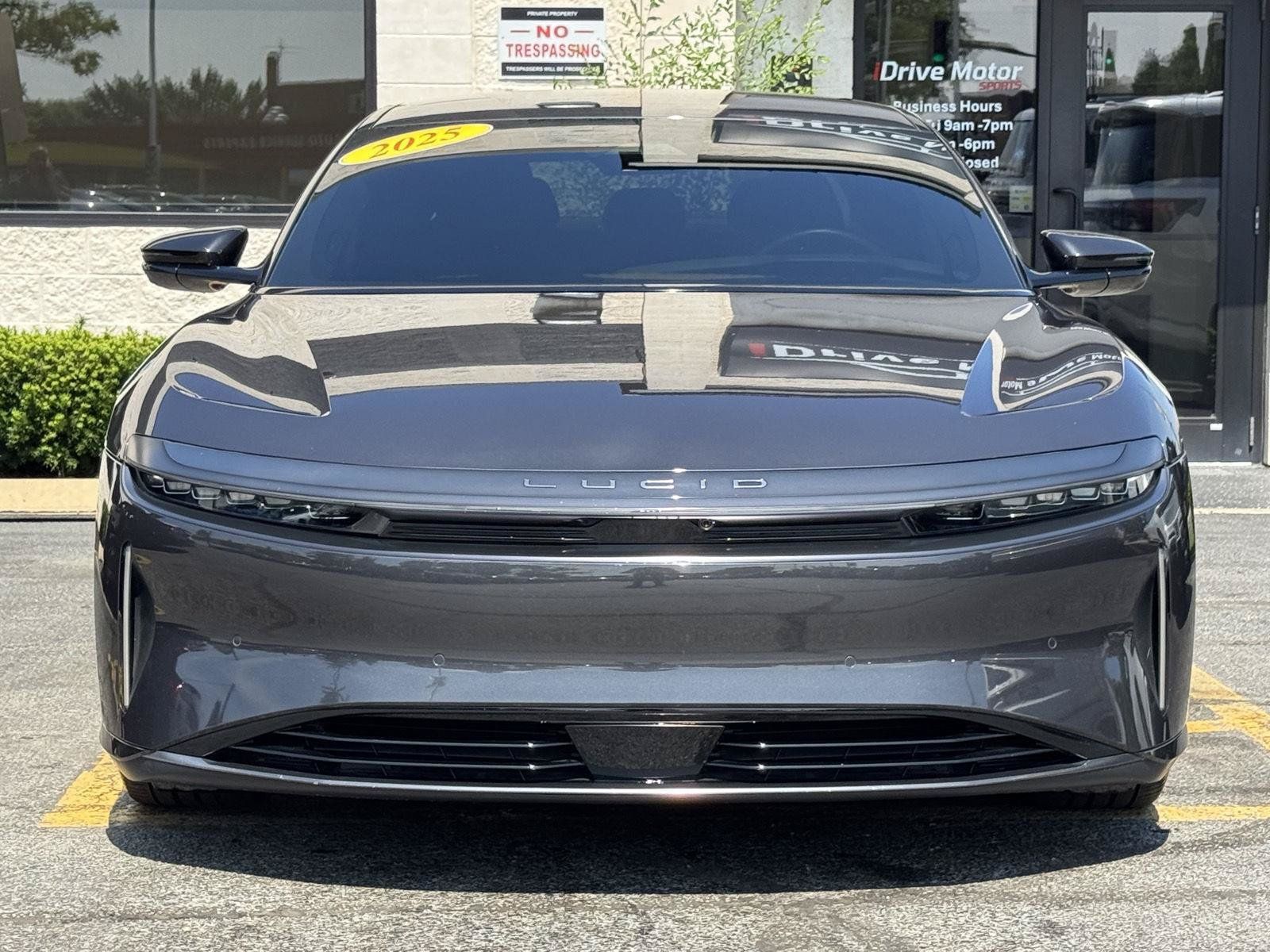 Used 2025 Lucid Air Touring AWD/4WD image 19