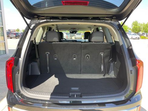 Used 2023 Kia Telluride S AWD/4WD image 14