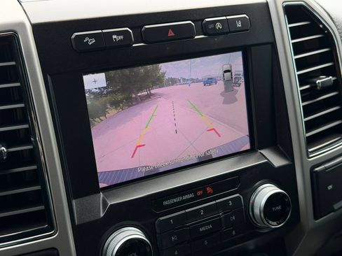 Used 2020 Ford F150 Lariat w/ Equipment Group 502A Luxury AWD/4WD image 17