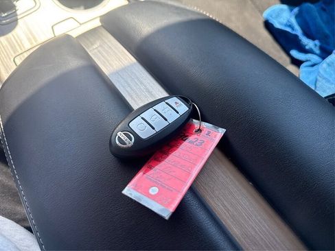 Used 2015 Nissan Murano SV image 77