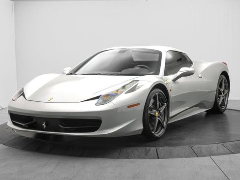 Used 2012 Ferrari 458 Spider RWD image 11