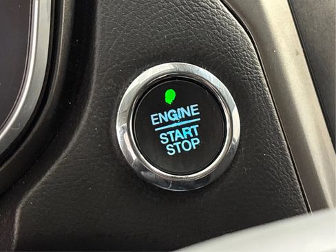 Used 2019 Ford Fusion SE image 36