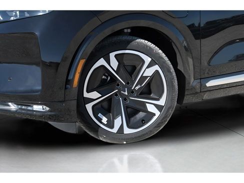 Used 2024 VinFast VF 9 Plus AWD/4WD image 33