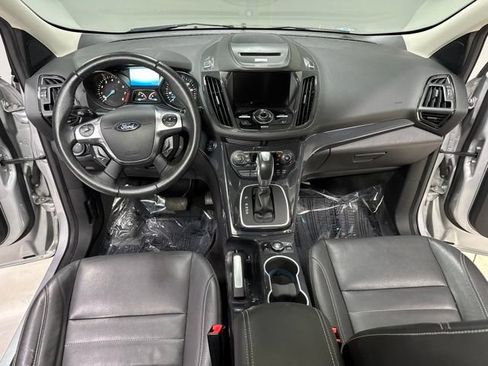 Used 2014 Ford Escape Titanium w/ Equipment Group 401A AWD/4WD image 2